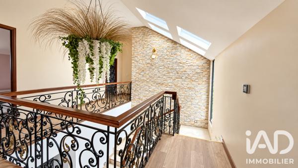 Maison à vendre 6 pièces 368,51 m² Colombes