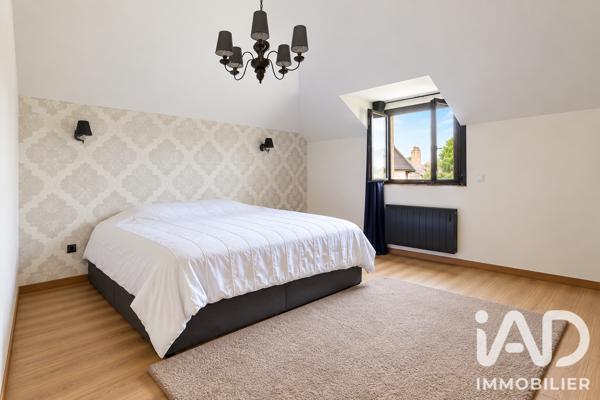 Maison à vendre 6 pièces 368,51 m² Colombes