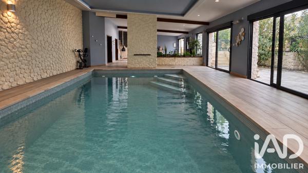Maison à vendre 6 pièces 368,51 m² Colombes
