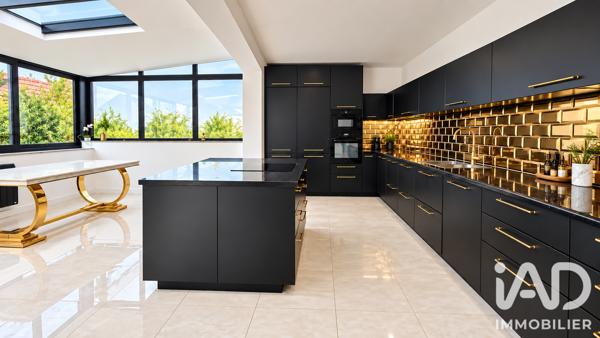 Maison à vendre 6 pièces 368,51 m² Colombes