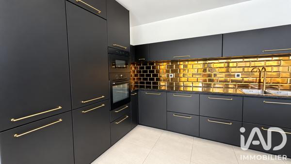 Maison à vendre 6 pièces 368,51 m² Colombes