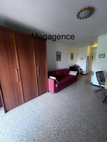 Appartement à BORMES-LES-MIMOSAS, 83230 - 1 pièce 30m²
