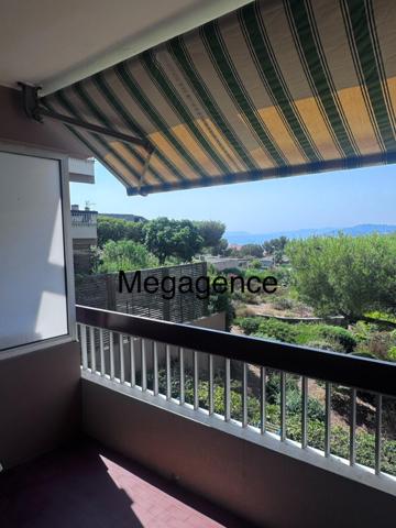Appartement à BORMES-LES-MIMOSAS, 83230 - 1 pièce 30m²