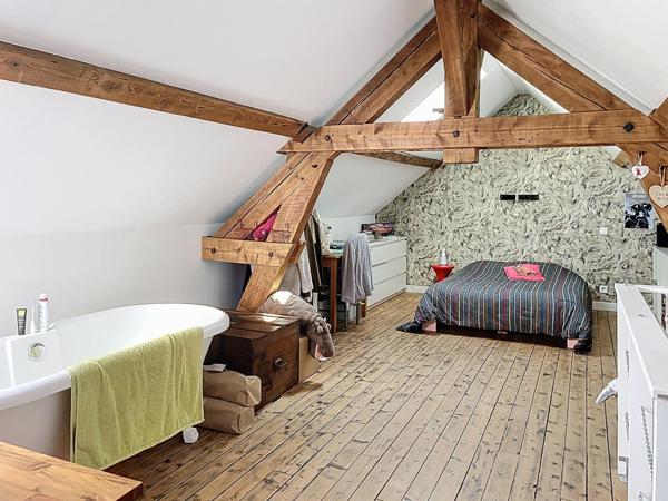 Maison de ville entre le quartier de Mézières et Manchester