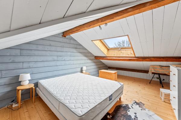 À VENDRE – Charmante ferme rénovée avec gîte indépendant et grange – Prévessin-Moëns