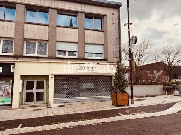 Local Commercial 5 pièces - 110 m² Exclusivité efficity