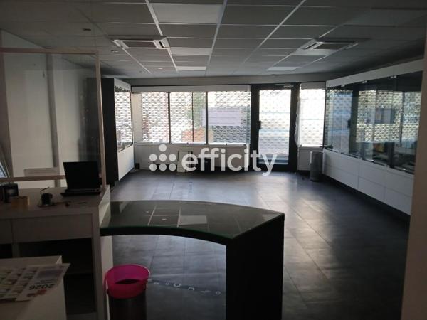 Local Commercial 5 pièces - 110 m² Exclusivité efficity