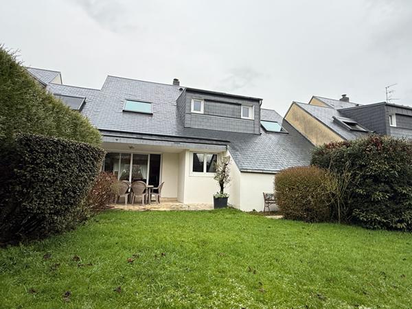 Maison - 4 chambres - jardin