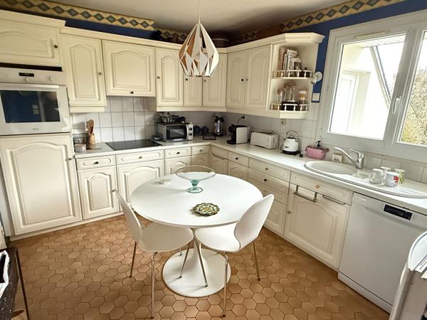 Maison - 4 chambres - jardin