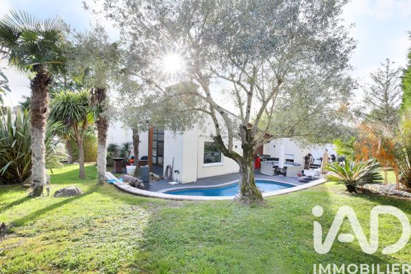 Maison à vendre 5 pièces 190 m² Pechbonnieu