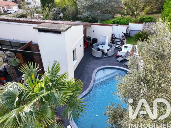 Maison à vendre 5 pièces 190 m² Pechbonnieu