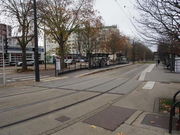 Garage box extérieur