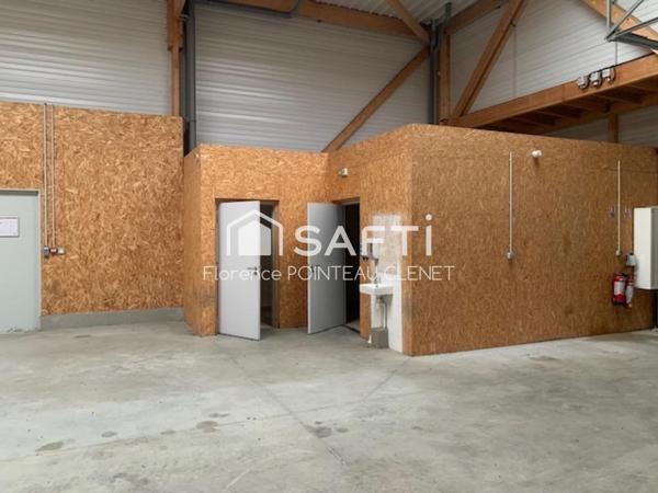 A VENDRE BUREAUX HANGAR ATELIER 191 m2