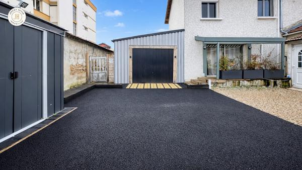 À vendre - Maison mitoyenne 1 côté, 4 pièces située à Pont-de-Chéruy (38230)