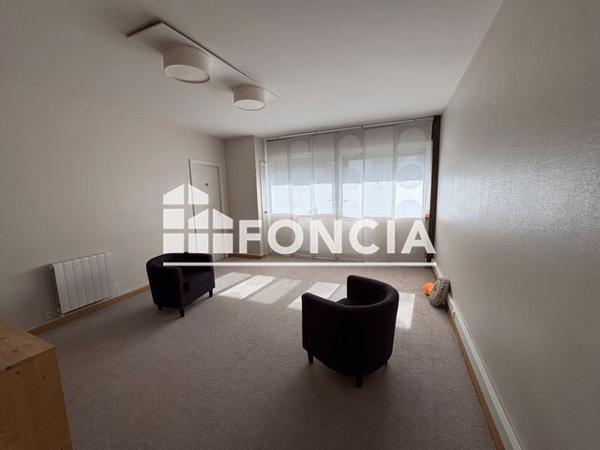 Location Local commercial 1 pièce 27 m² - 21-23 RUE LESAGE Rennes 35700