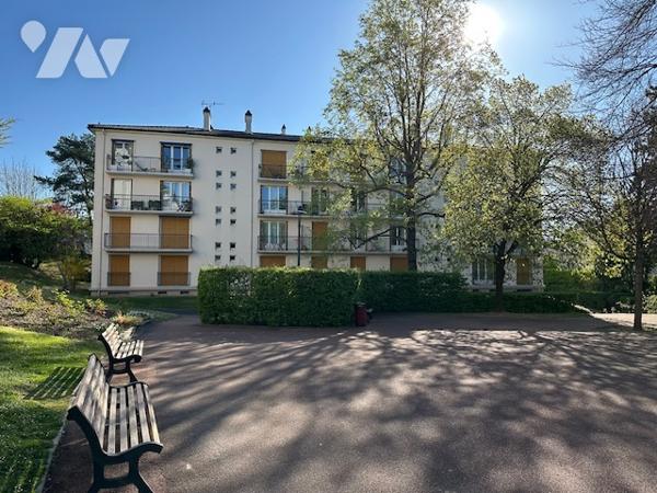 Appartement à Vendre à Montmorency (95160) en Val-d'Oise, 96 m2 habitable, 4 pièces, 3 chambres