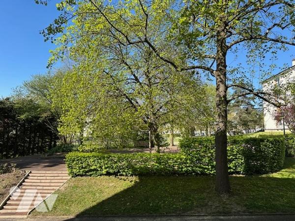 Appartement à Vendre à Montmorency (95160) en Val-d'Oise, 96 m2 habitable, 4 pièces, 3 chambres