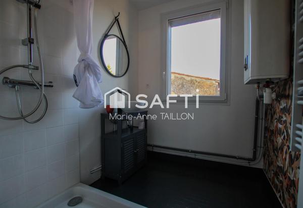 Maison de 3 chambres entièrement rénovée avec dépendances