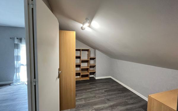 Maison à vendre    4 pièces • 107 m2 La Jonchère-Saint-Maurice