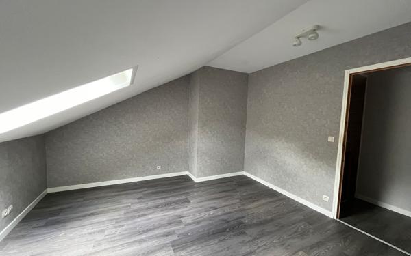 Maison à vendre    4 pièces • 107 m2 La Jonchère-Saint-Maurice