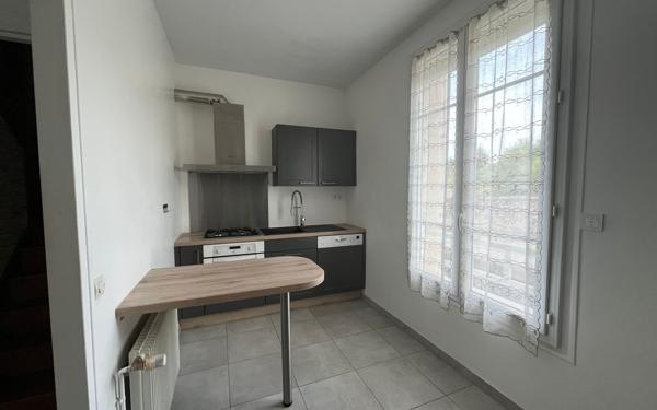 Maison à vendre    4 pièces • 107 m2 La Jonchère-Saint-Maurice