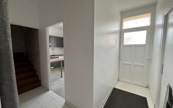 Maison à vendre    4 pièces • 107 m2 La Jonchère-Saint-Maurice