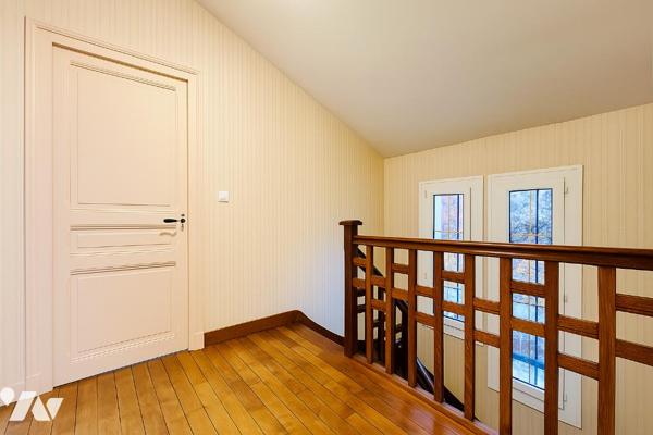 Charmante maison 1930 à Saint-Cyr-sur-Loire
Rue Victor Hugo – Environnement recherché