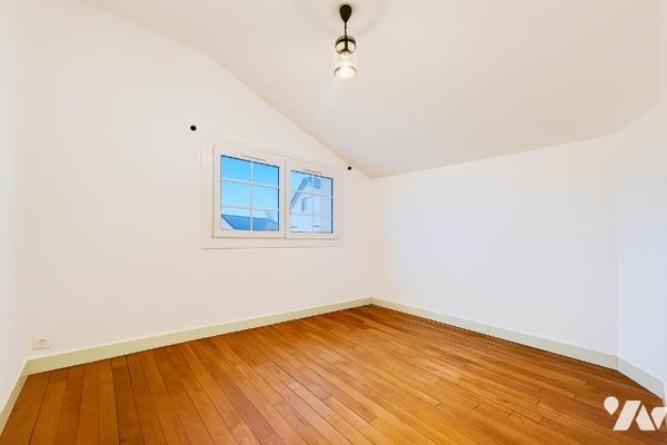 Charmante maison 1930 à Saint-Cyr-sur-Loire
Rue Victor Hugo – Environnement recherché