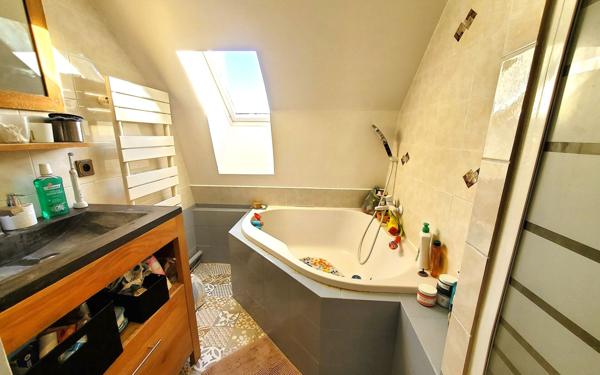 Maison à vendre    5 pièces • 115 m2 Crécy-la-Chapelle