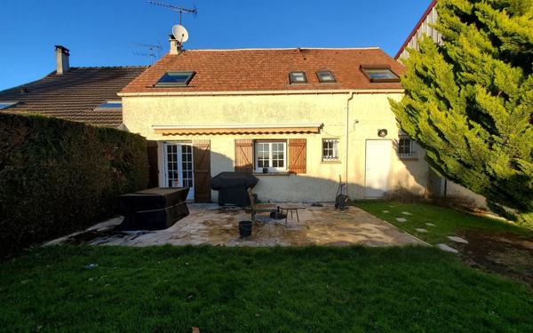 Maison à vendre    5 pièces • 115 m2 Crécy-la-Chapelle