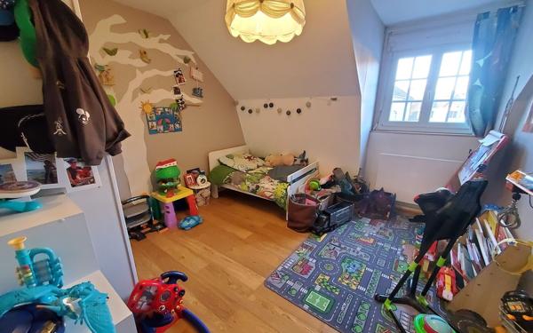 Maison à vendre    5 pièces • 115 m2 Crécy-la-Chapelle