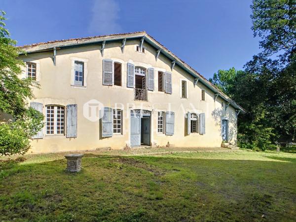 Domaine avec deux maisons, pour chambres d’hotes ou projet de famille, POUILLON