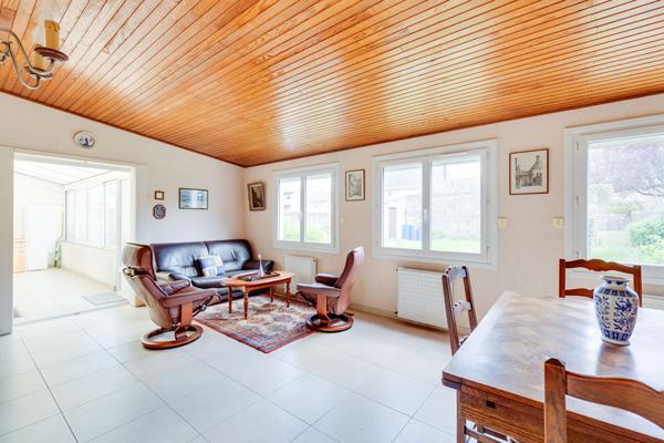 A Vendre. Nantes Zola. Maison Familiale Avec Garage Et Jardin Au Calme