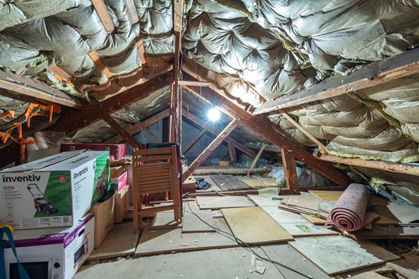 A Vendre. Nantes Zola. Maison Familiale Avec Garage Et Jardin Au Calme