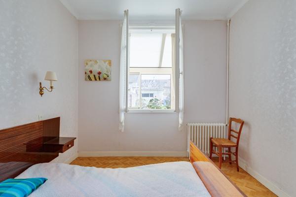 A Vendre. Nantes Zola. Maison Familiale Avec Garage Et Jardin Au Calme