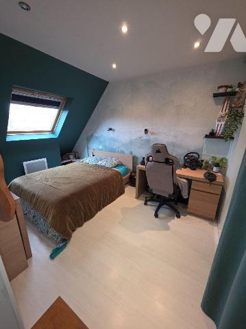 LANDEDA.  Belle maison traditionnelle de 2005 de 172m2  + une extension  en bois de 2012, posée...