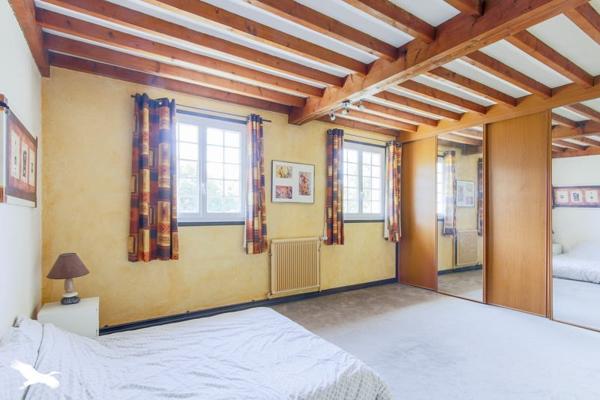 Maison 580 000 € Maule 7 p 232,7 m² DPE E