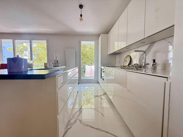 A VENDRE : T3 à LILLE • Saint Maurice • 345 000 € FAI • Réf. 1997