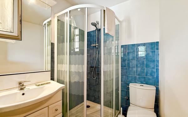 Appartement à vendre    1 pièce • 23 m2 Saint-Raphaël