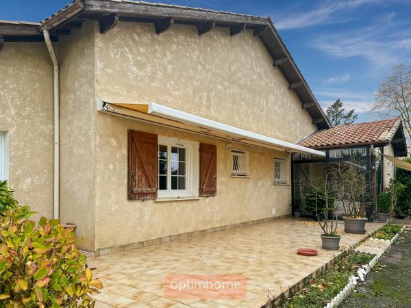 VILLA DE TYPE LANDAISE DE PLAIN-PIED 157 M2 Habitables , JARDIN AVEC FORAGE.