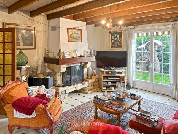 VILLA DE TYPE LANDAISE DE PLAIN-PIED 157 M2 Habitables , JARDIN AVEC FORAGE.