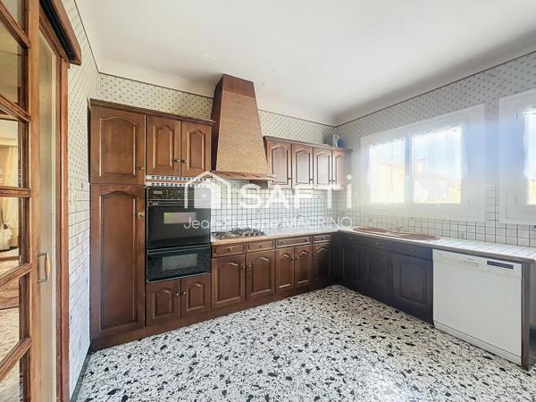 Maison familiale spacieuse et idéale pour grande famille.
