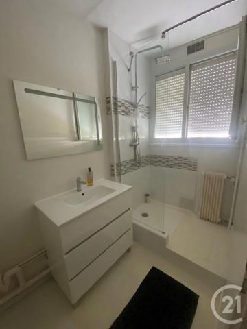 Appartement F3 à vendre  3 pièces - 54,64 m 2   ST JEAN DE LA RUELLE  - 45