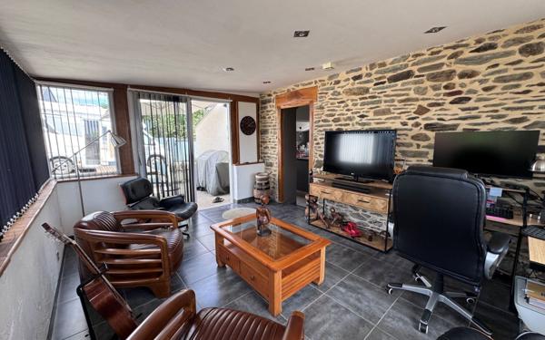 Maison à vendre    4 pièces • 92,90 m2 Plounévez-Quintin