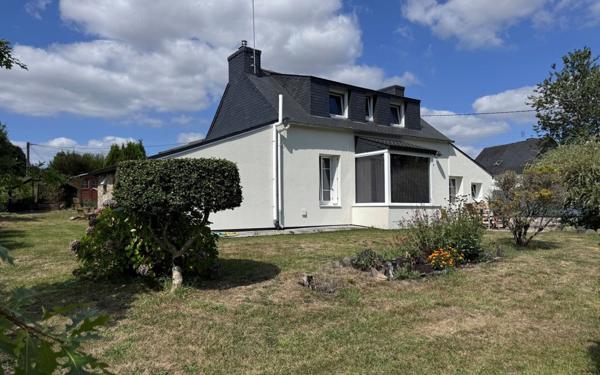 Maison à vendre    4 pièces • 92,90 m2 Plounévez-Quintin