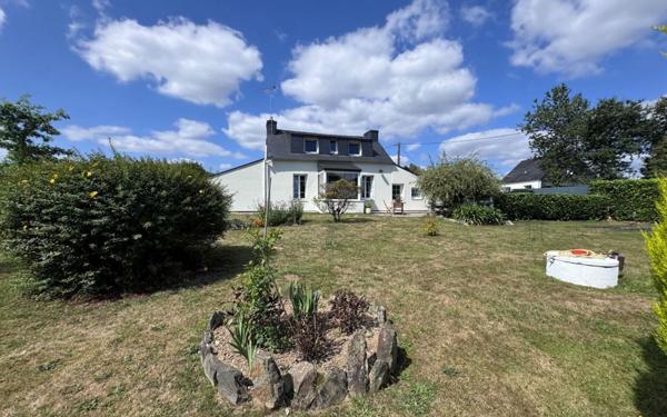 Maison à vendre    4 pièces • 92,90 m2 Plounévez-Quintin