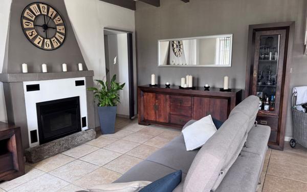 Maison à vendre    4 pièces • 92,90 m2 Plounévez-Quintin