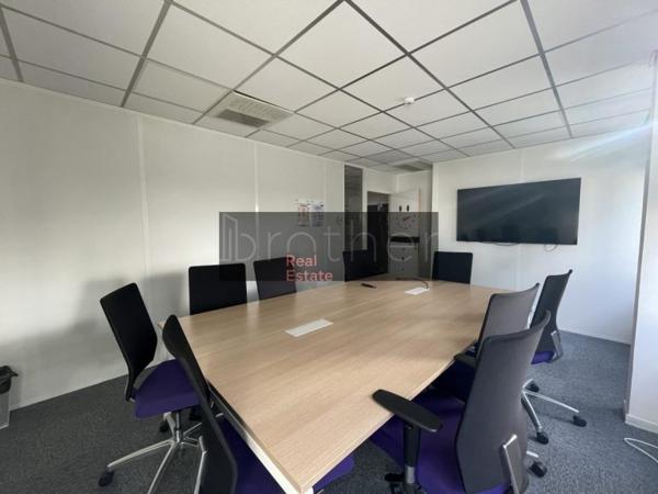 Bureau de 1228 m² à louer à Bordeaux Ouest-Merignac