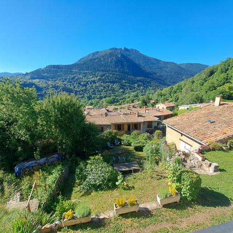 A VENDRE MONTSEGUR / MAISON / JARDIN / GRANGE / ATELIER
