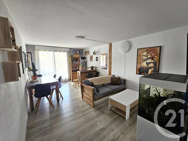 Appartement F3 à vendre  3 pièces - 73 m 2   BURES SUR YVETTE  - 91